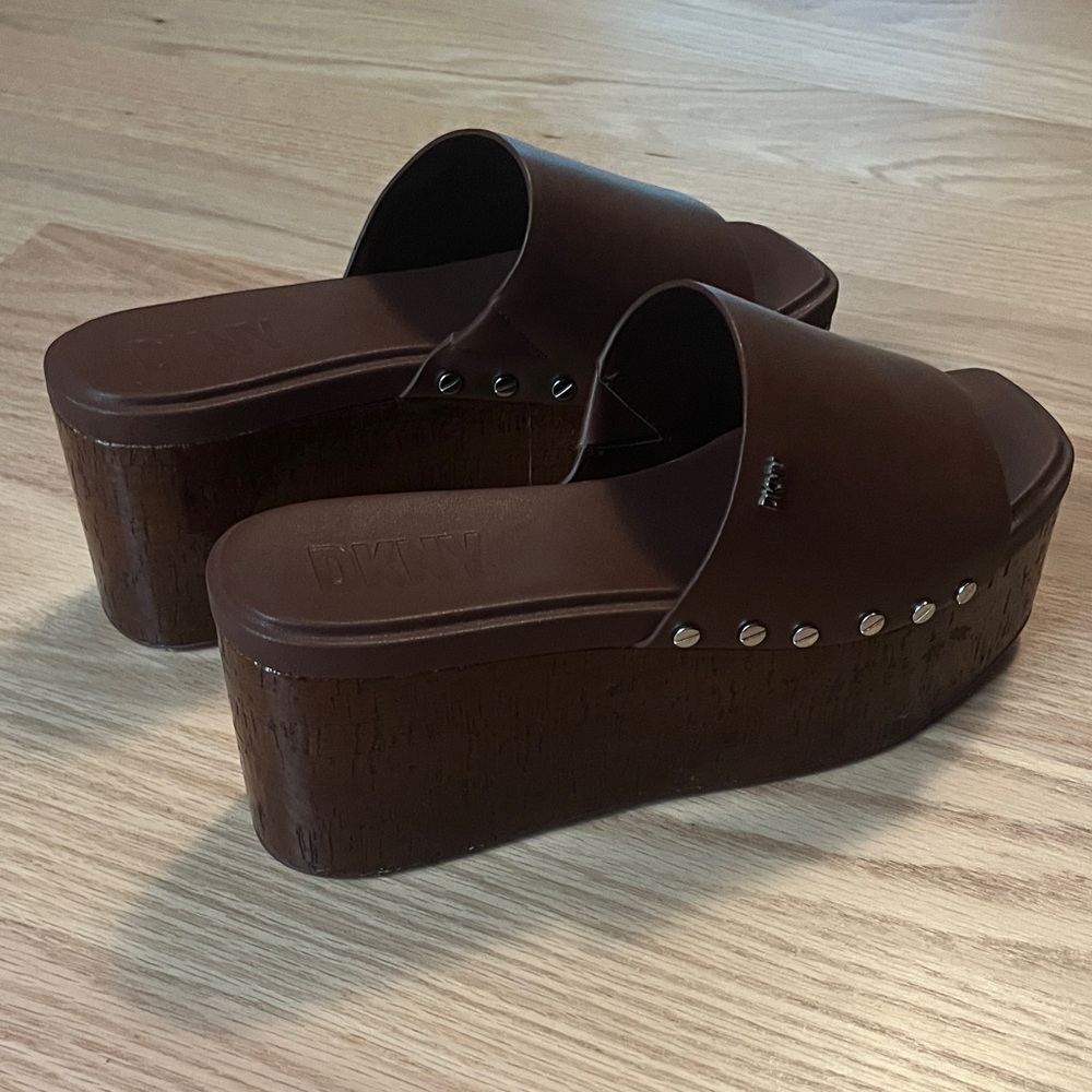 DKNY Brown Platform Thick Sandals Heels - Picture 6 of 8